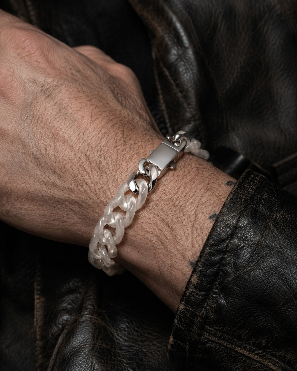 Classic Cuban Link Chain Bracelet In White Agate