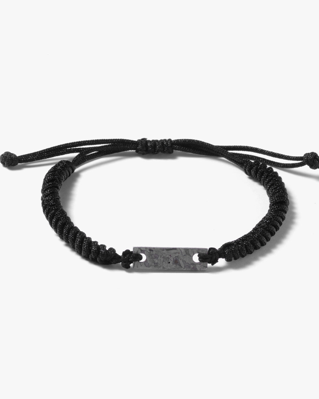 Minimalist Bar Macrame Bracelet In Iron Meteorite