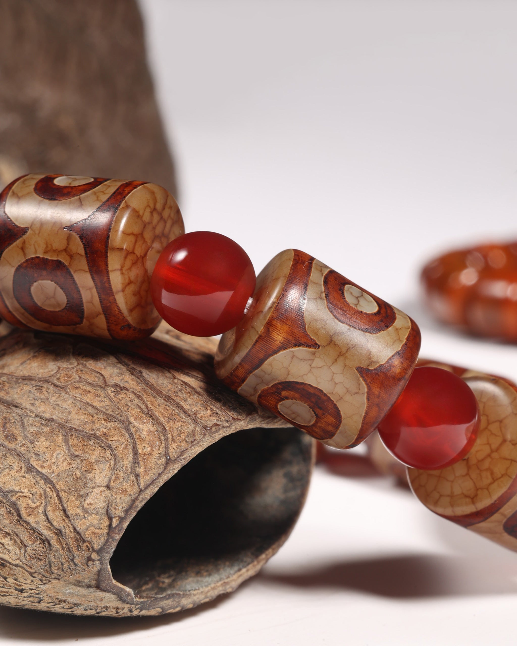 Multi Three Eye Dzi Bead Bracelet In Cylinder-Cut Tibetan Agate